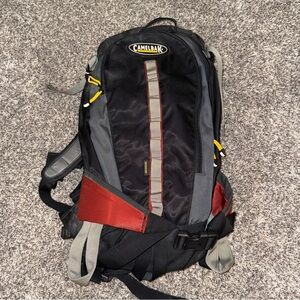 Camelbak Snobound Hydration Backpack 100 Ounce 3 Liter Bladder Grey Black Red